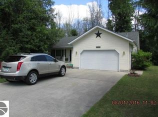 545 E Allen Ct, Au Gres, MI 48703