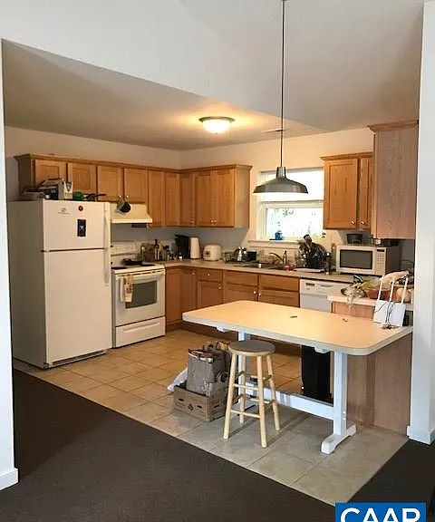 109 Chelsea Dr — Photo 11