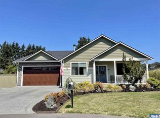 70 Ware Ct, Sequim, WA 98382