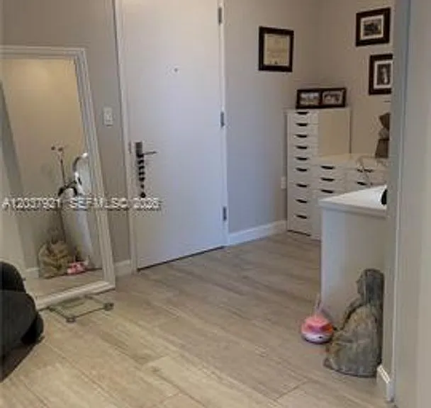 45 SW 9th St #1106 — Photo 57