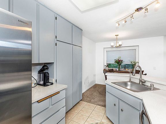 3rd image of 9729 Mesa Springs Way Unit 194