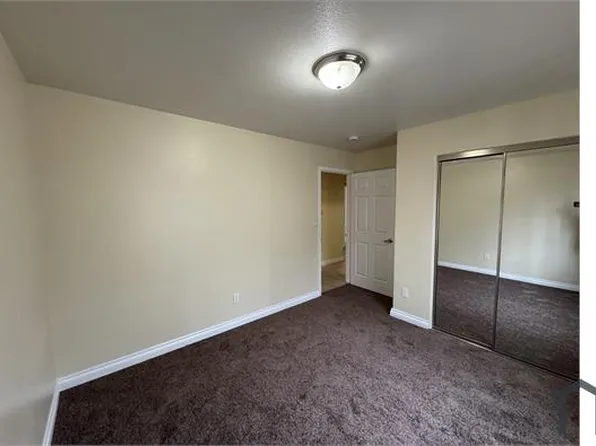 227 E 81st St, Los Angeles, CA 90003