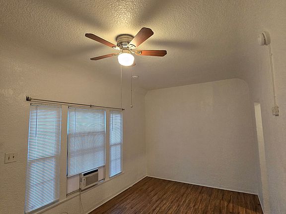 5th image of 1128 N New Hampshire Ave APT 2