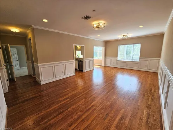 3212 Bermuda Vlg, Bermuda Run, NC 27006