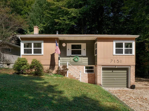 7151 Maple Ave, South Haven, MI 49090