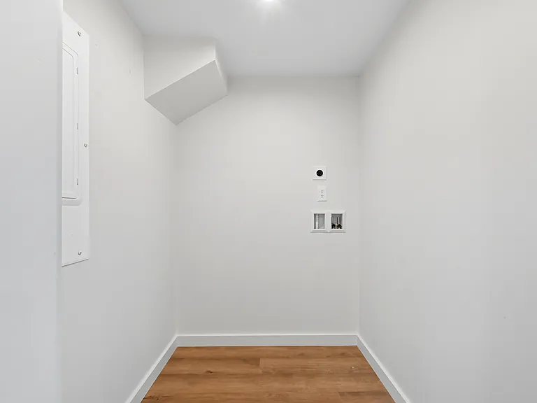 64 Leighton Rd — Photo 25