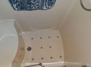 46 Fernwood Rd, Montgomery, IL 60538