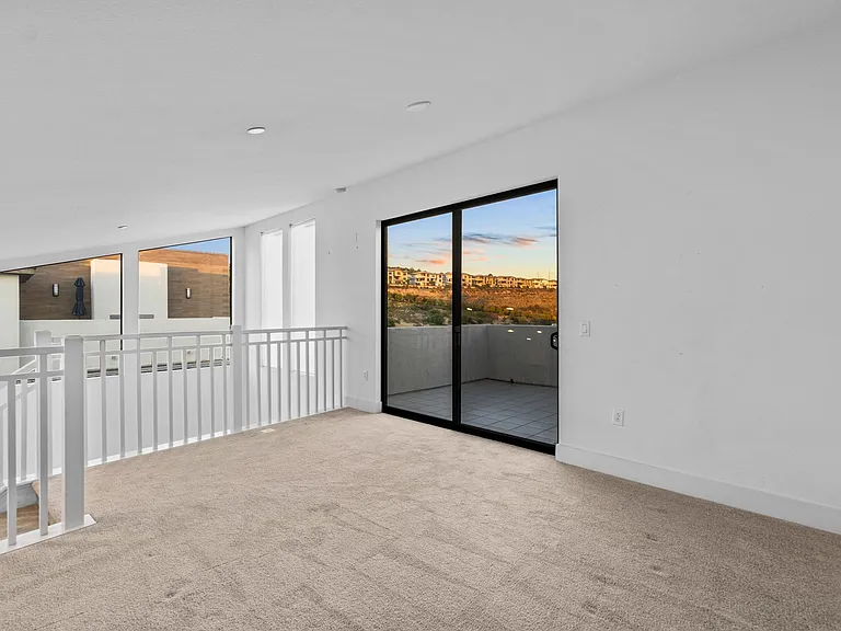 8547 Aspect Dr — Photo 28