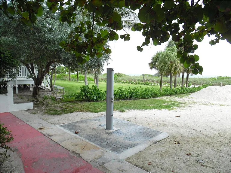 8911 Collins Ave #1102 — Photo 31