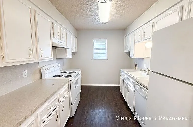 7303 Avenue X #107 — Photo 4