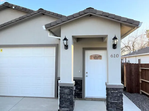 610 Santiago Ave, Sacramento, CA 95815