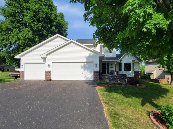 700 Rucks Farm Rd, Delano, MN 55328