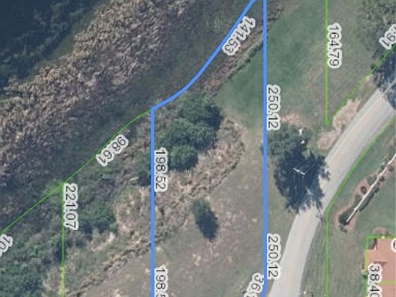 2nd image of 1055 W Lake Damon Dr