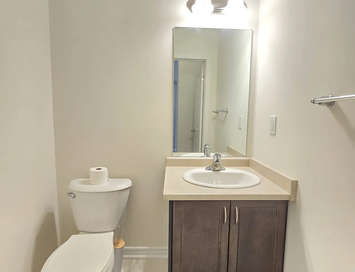 3 bed, $2,395 — Photo 4