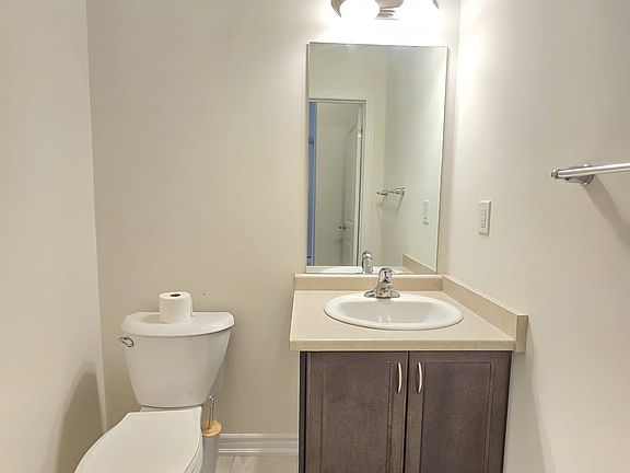 4th image of 103 Flagg Ave
