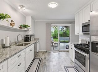 2505 Florida Ave N, Golden Valley, MN 55427