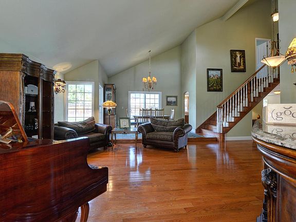3rd image of 6956 Claywood Way