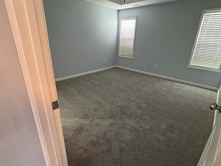 502 Dorothy Ct — Photo 7