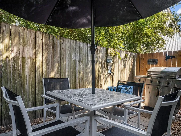 1289A Century Oaks Dr — Photo 33
