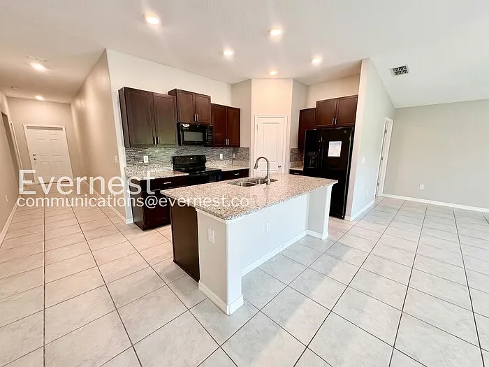 4469 Eternal Prince Dr — Photo 4