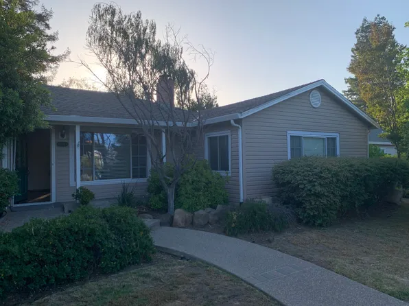 10597 John Way, Cupertino, CA 95014