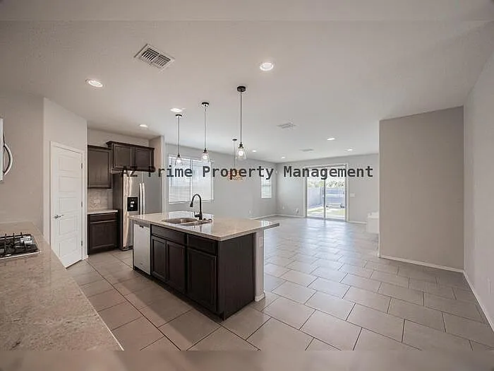 2841 W Apollo Rd — Photo 12