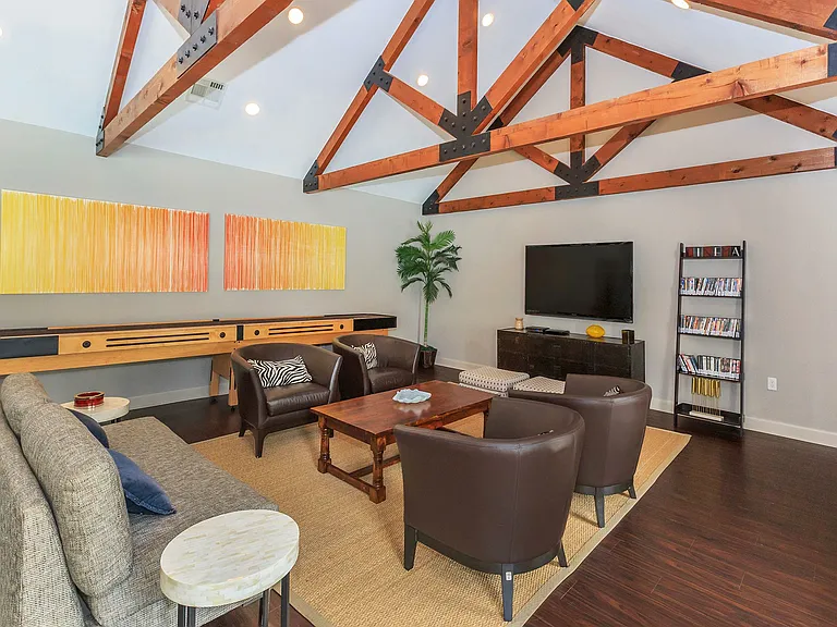 Park Hill Apartments — Photo 40