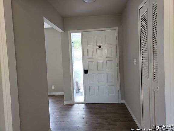 4th image of 8511 Glen Ct