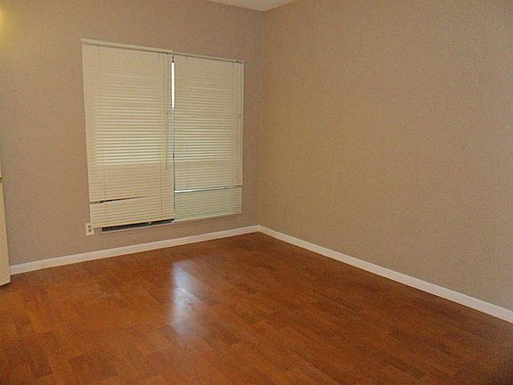 4th image of 10047 Westpark Dr APT 65