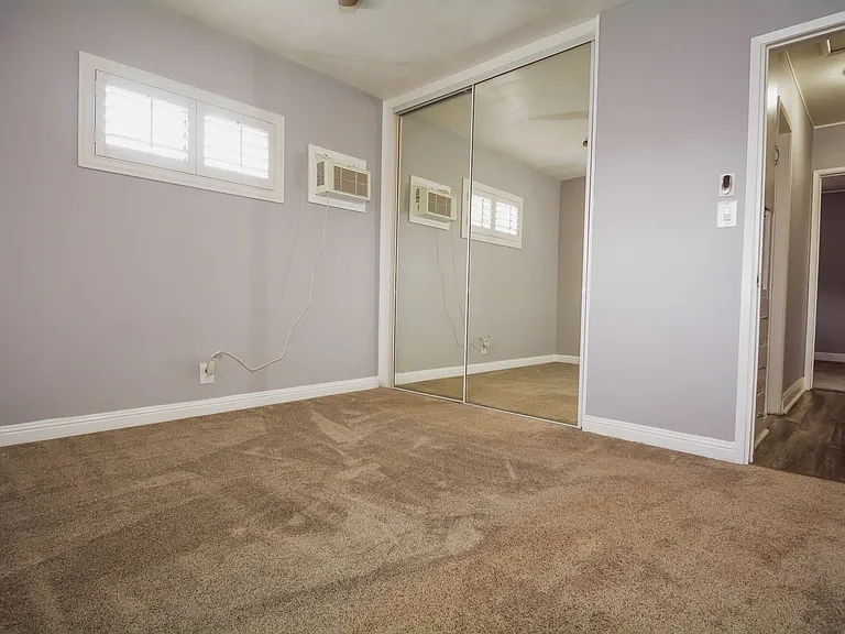 11433 Littchen St — Photo 22