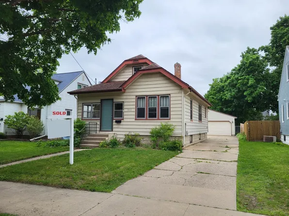 1040 7th Ave SE, Rochester, MN 55904