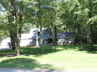 5950 Old Orchard Rd, Prudenville, MI 48651
