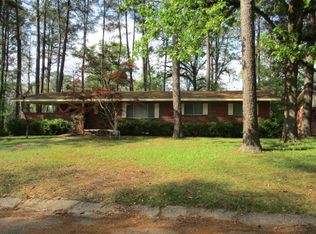 1221 State St, Laurel, MS 39440