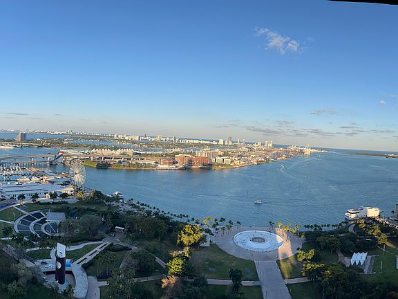2nd image of 50 Biscayne Blvd APT 3508