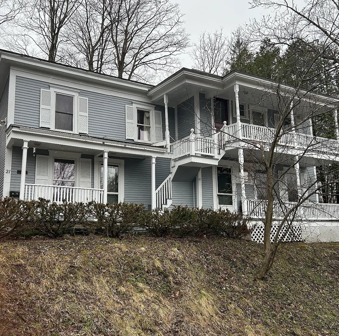 3 bed, 800 sqft, $1,925 — Photo 1
