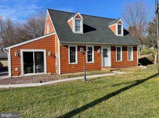 1193 W Lexington Rd, Manheim, PA 17545