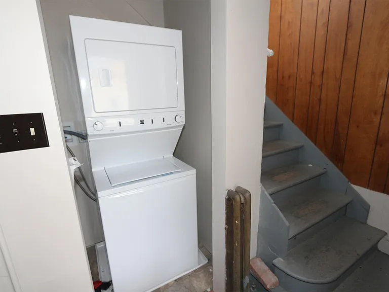 7-9 Weidman Pl #2 — Photo 27