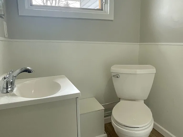 624 Maple St — Photo 9
