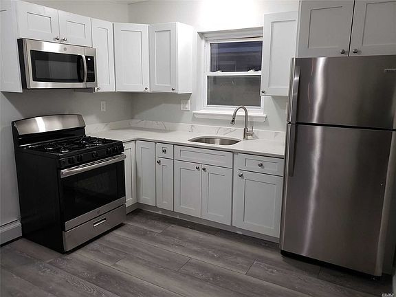 2nd image of 102 W Hudson St APT 3D