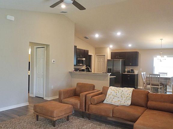 2nd image of 2591 San Marco Way