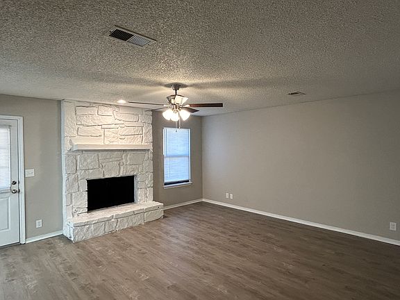 5th image of 1000 W Seattle Blvd