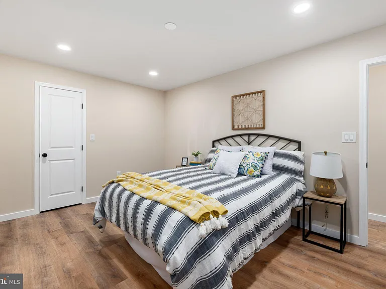 3215 Edgewood Rd — Photo 28