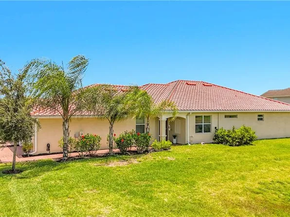2558 Vine AVE, NAPLES, FL 34120