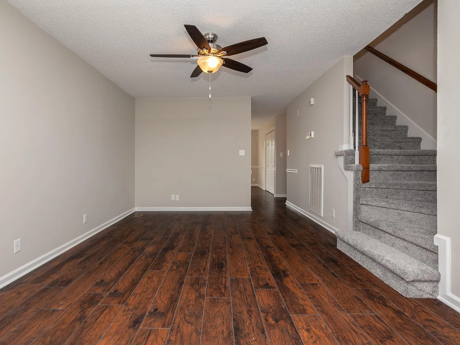 4 bed, 1441 sqft, $1,695 — Photo 3