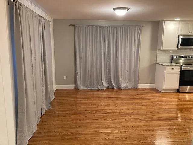 1185 Bay Rd — Photo 8