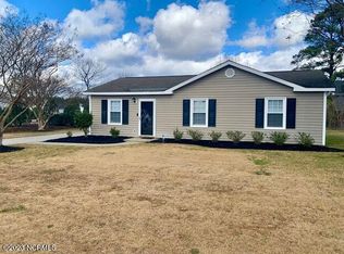884 Davenport Farm Rd, Winterville, NC 28590