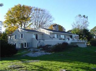 112 Clift St, Groton, CT 06355