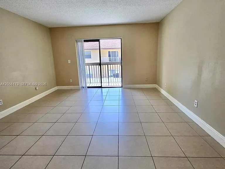 3724 NW 115th Ave #2724 — Photo 6