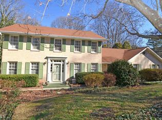 2209 Mountain Creek Dr, Stone Mountain, GA 30087