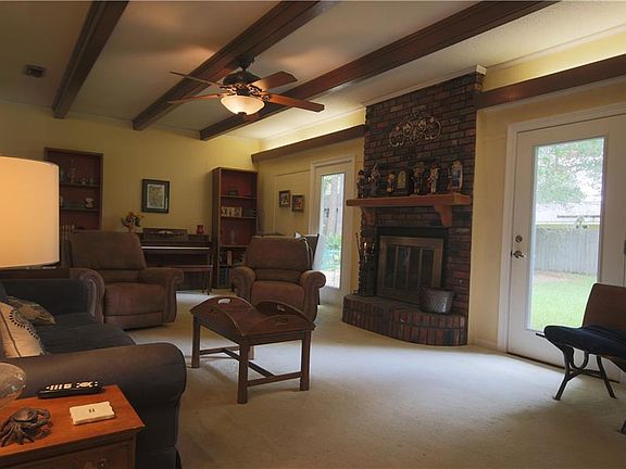3rd image of 3613 Winding Woods Ln